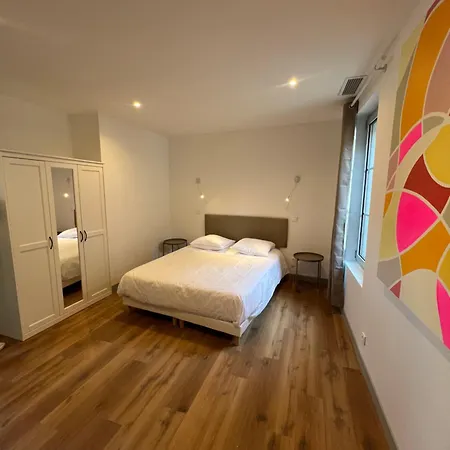 La Maison Des Filles Agen