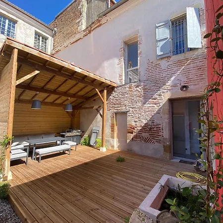 Nyaraló La Maison Des Filles *