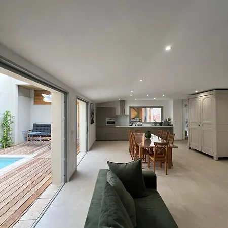 La Maison Des Filles Nyaraló *