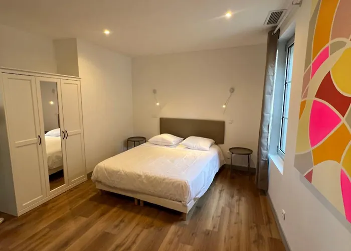 La Maison Des Filles Agen