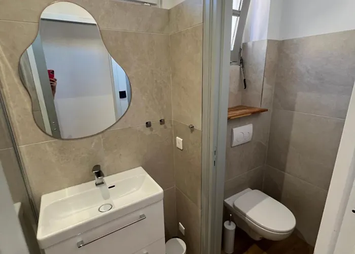 La Maison Des Filles * Agen